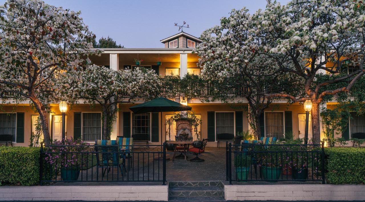 Lavender Inn By The Sea Santa Barbara Exterior photo